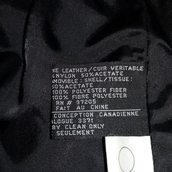 Danier Canada Ladies Size Large Zipper Closure Black Leather Coat - Picture 4 of 7